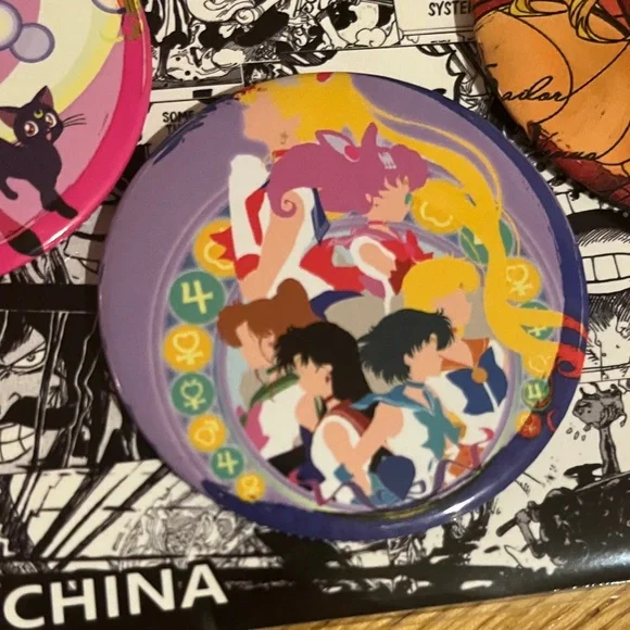 Button Set - Picture 3 of 6